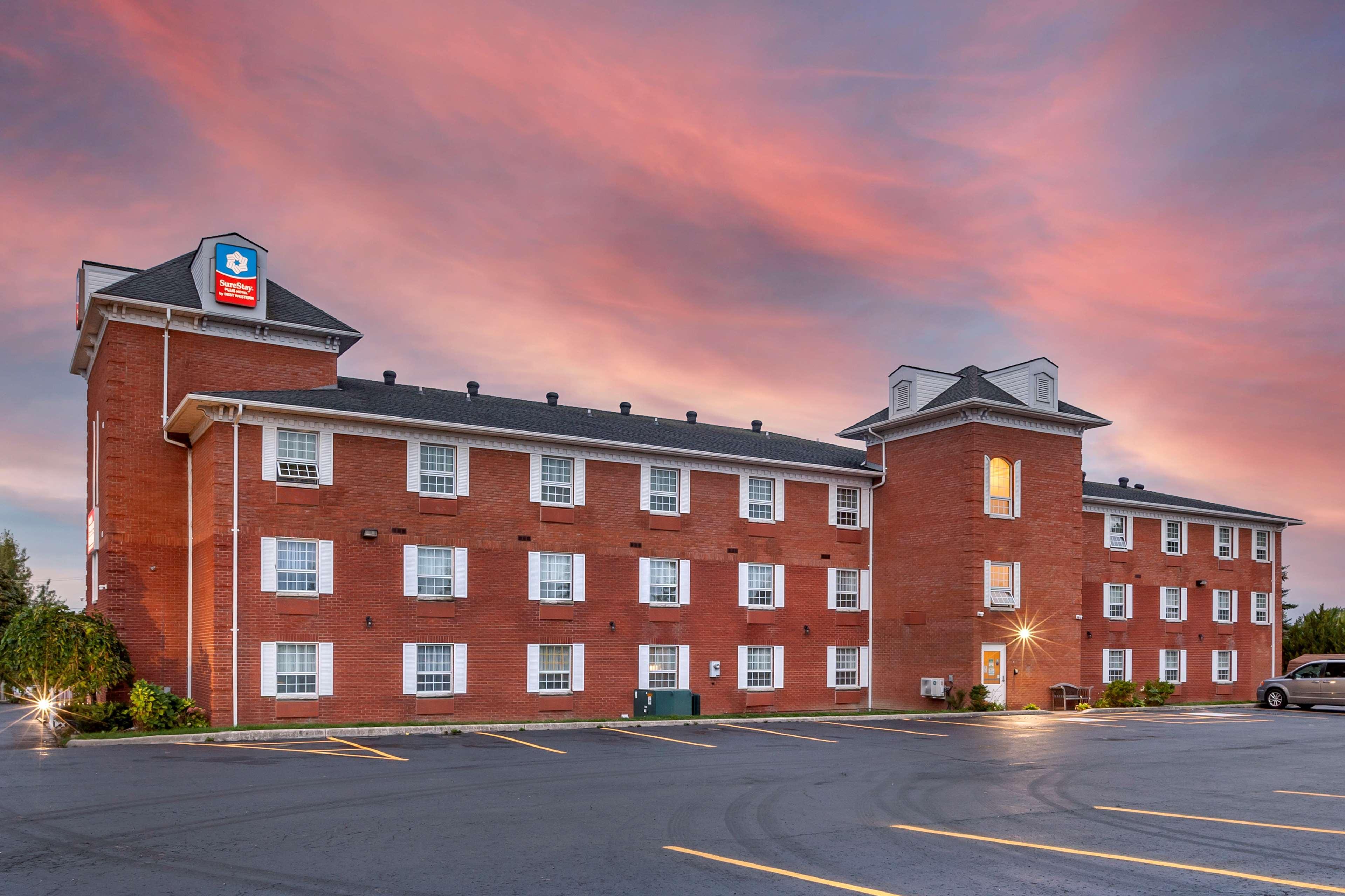 Surestay Plus Hotel By Best Western Kincardine Exterior photo